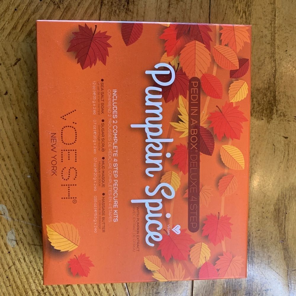 VOESH New York Pumpkin Spice Pedicure kit x2